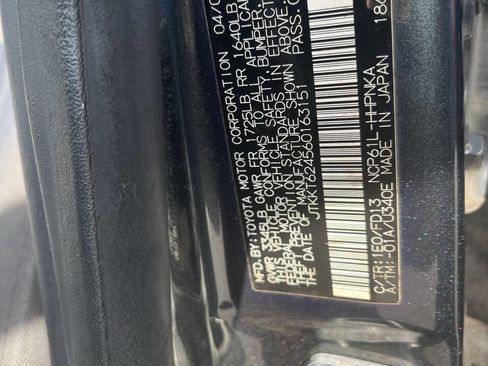 Used 2006 Scion xA Base 4dr Hatchback w/Automatic image 13