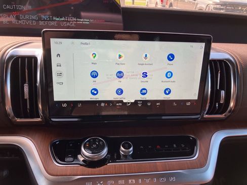 New 2025 Ford Expedition King Ranch image 31