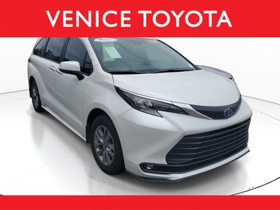 Used 2025 Toyota Sienna XLE