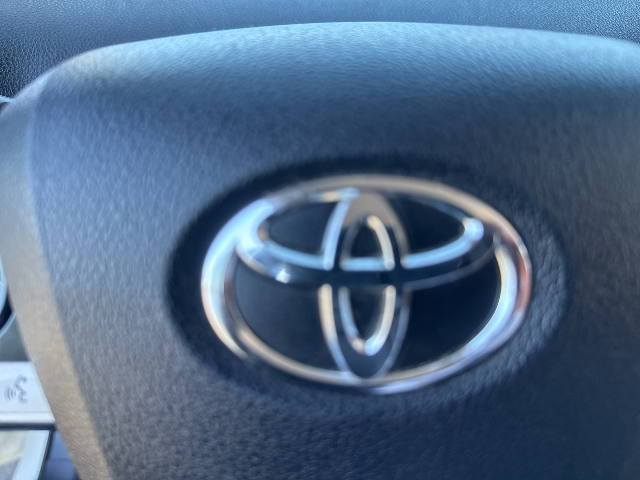 Used 2017 Toyota Prius Prime Premium FWD image 27