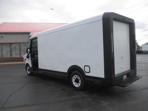 Used 2024 Chevrolet Brightdrop 600 w/ Commercial Equipment Package AWD/4WD image 3