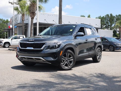 Used 2023 Kia Seltos S FWD image 1
