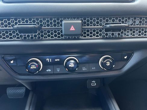 Used 2023 Honda HR-V Sport image 17