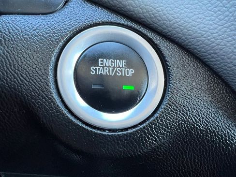 Used 2024 Chevrolet Equinox LS image 33