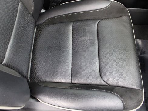 Used 2021 RAM 1500 Laramie w/ Sport Appearance Package AWD/4WD image 30