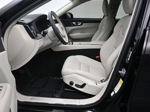 Certified 2024 Volvo XC60 B5 Core w/ Protection Package Premier AWD/4WD image 12
