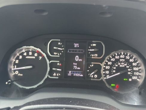 Used 2019 Toyota Tundra Limited w/ Limited Premium Package image 24