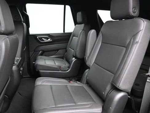 Used 2023 Chevrolet Tahoe Z71 w/ Luxury Package AWD/4WD image 20