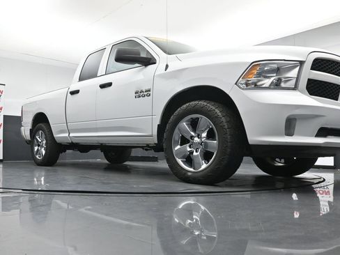 Used 2018 RAM 1500 Express w/ Express Value Package AWD/4WD image 32