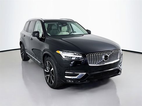 Used 2023 Volvo XC90 B6 Plus w/ Protection Package Premier image 7