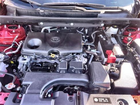 Used 2025 Toyota RAV4 XLE Premium image 10
