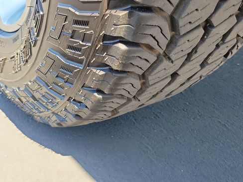 Used 2024 RAM 3500 Big Horn AWD/4WD image 39