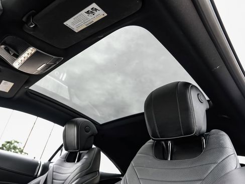 Used 2019 Mercedes-Benz S 560 4MATIC Coupe image 19