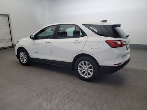 Used 2020 Chevrolet Equinox LS image 3