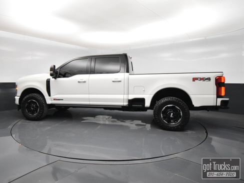 Used 2026 Ford F250 Platinum image 3