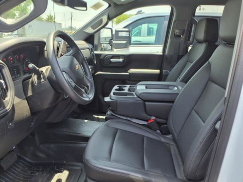 New 2025 Chevrolet Silverado 2500 W/T image 9