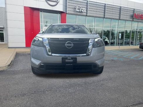 Certified 2024 Nissan Pathfinder SV AWD/4WD image 19
