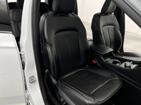 Used 2024 Jeep Grand Cherokee L Limited w/ Luxury Tech Group II image 26