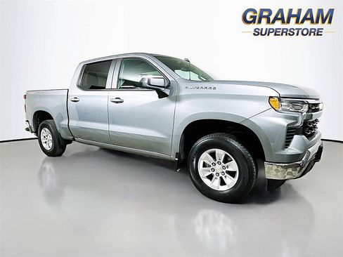 Used 2025 Chevrolet Silverado 1500 LT image 1
