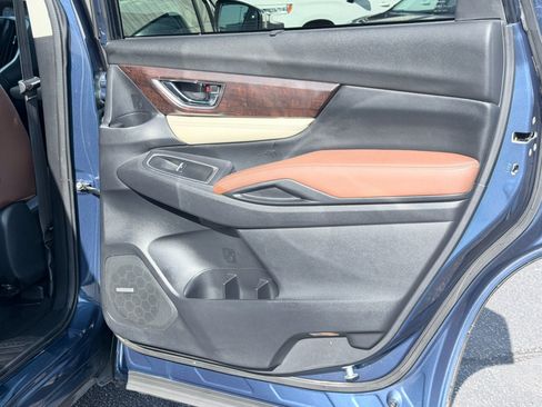Used 2019 Subaru Ascent Touring w/ Popular Package #2 AWD/4WD image 32