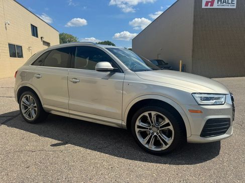 Used 2016 Audi Q3 2.0T Prestige w/ Prestige Package AWD/4WD image 12
