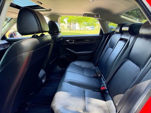 Used 2024 Honda Civic Touring image 31