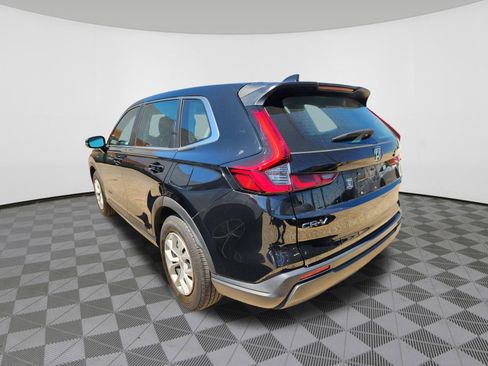 Used 2023 Honda CR-V LX image 3