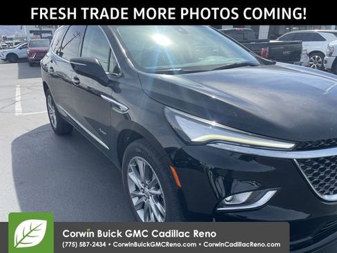 Used 2023 Buick Enclave Avenir image 3