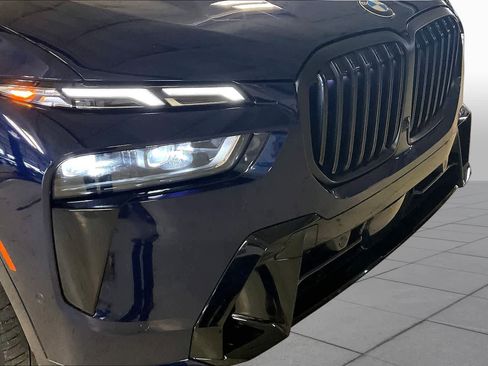 Certified 2024 BMW X7 xDrive40i w/ M Sport Package AWD/4WD image 30