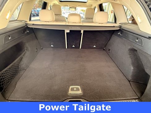 Used 2022 Mercedes-Benz GLC 300 4MATIC w/ Premium Package Lite image 13