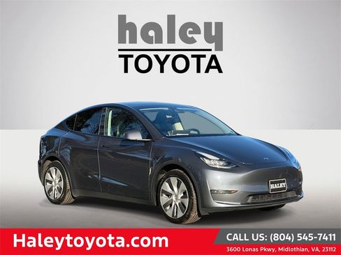 Used 2022 Tesla Model Y Long Range image 1