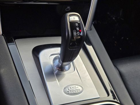 Used 2021 Land Rover Discovery Sport S R-Dynamic image 22