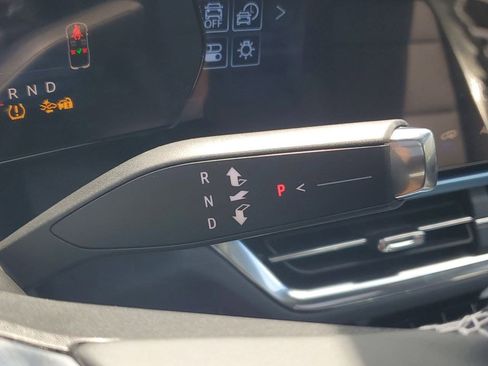 New 2025 Chevrolet Equinox EV LT image 28