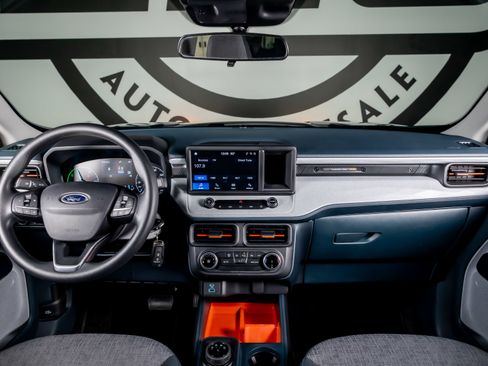 Used 2024 Ford Maverick XLT FWD image 2