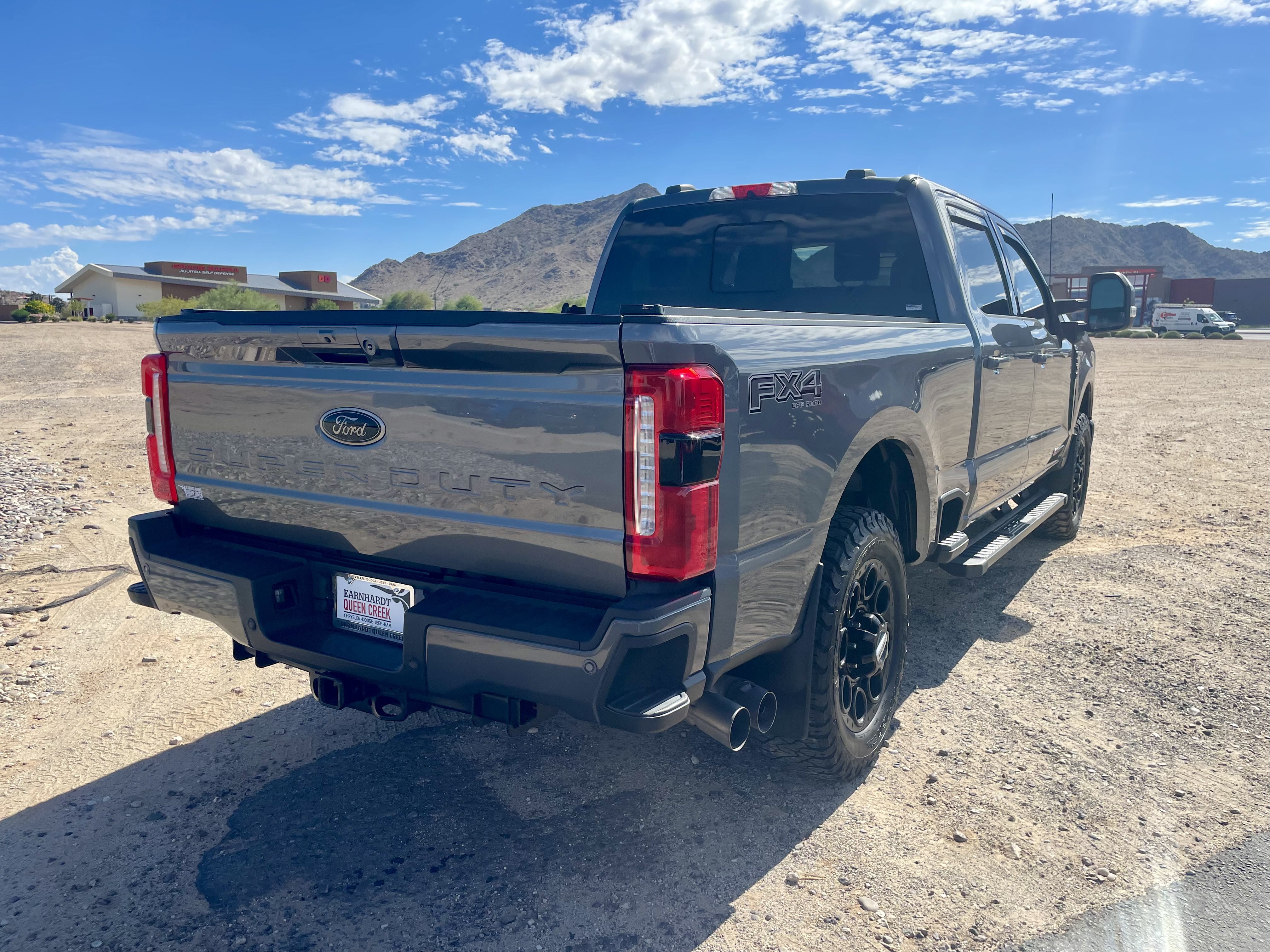 Used 2023 Ford F350 Lariat w/ Lariat Ultimate Package AWD/4WD image 5