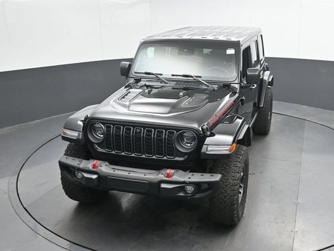 Used 2024 Jeep Wrangler Unlimited Rubicon AWD/4WD image 37