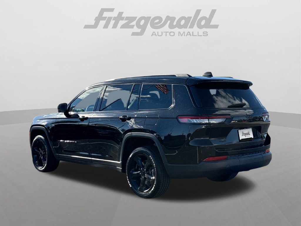 Used 2023 Jeep Grand Cherokee L Laredo AWD/4WD image 15