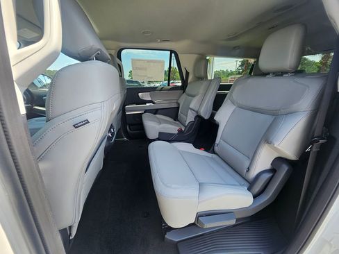 New 2026 Ford Expedition Max Active AWD/4WD image 12