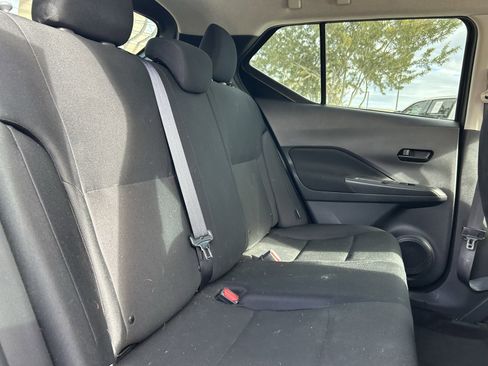 Used 2024 Nissan Kicks S image 15