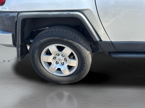 Used 2008 Toyota FJ Cruiser 4WD image 36