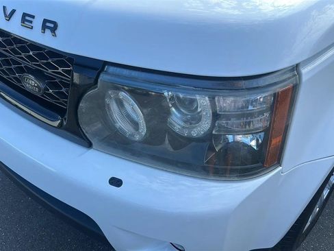 Used 2012 Land Rover Range Rover Sport HSE AWD/4WD image 38