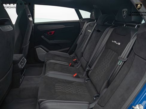 Used 2024 Lamborghini Urus Performante image 27