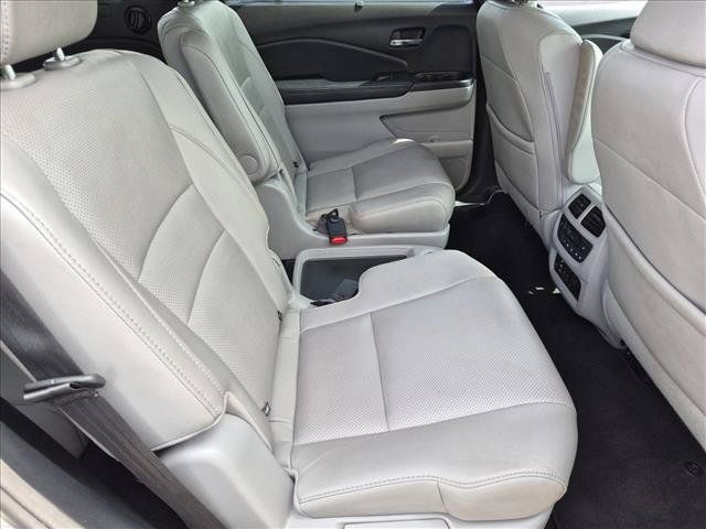 Used 2017 Honda Pilot Elite image 21