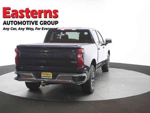 Used 2022 Chevrolet Silverado 1500 LT AWD/4WD image 42