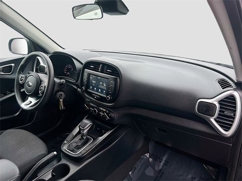 Used 2021 Kia Soul S image 26