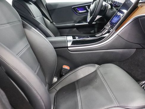 Used 2023 Mercedes-Benz C 300 Sedan image 17