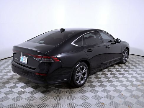 Used 2023 Honda Accord EX image 8