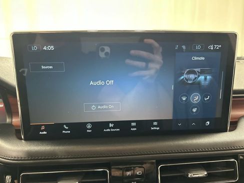 Used 2023 Lincoln Nautilus Reserve AWD/4WD image 14