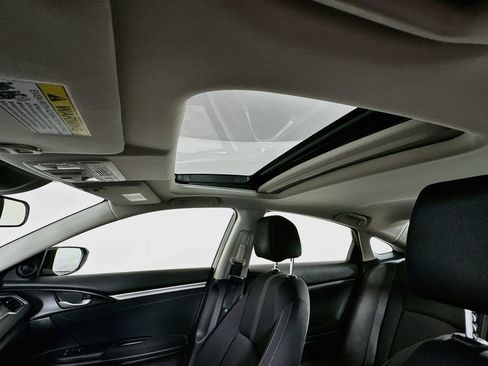 Used 2019 Honda Civic EX image 22