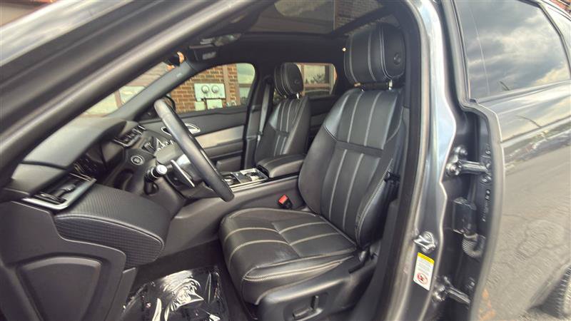 Used 2018 Land Rover Range Rover Velar R-Dynamic SE AWD/4WD image 29